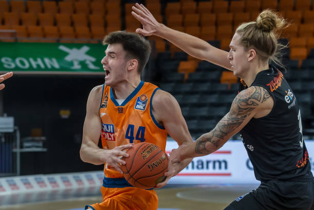 将顶替老将 将顶替老将