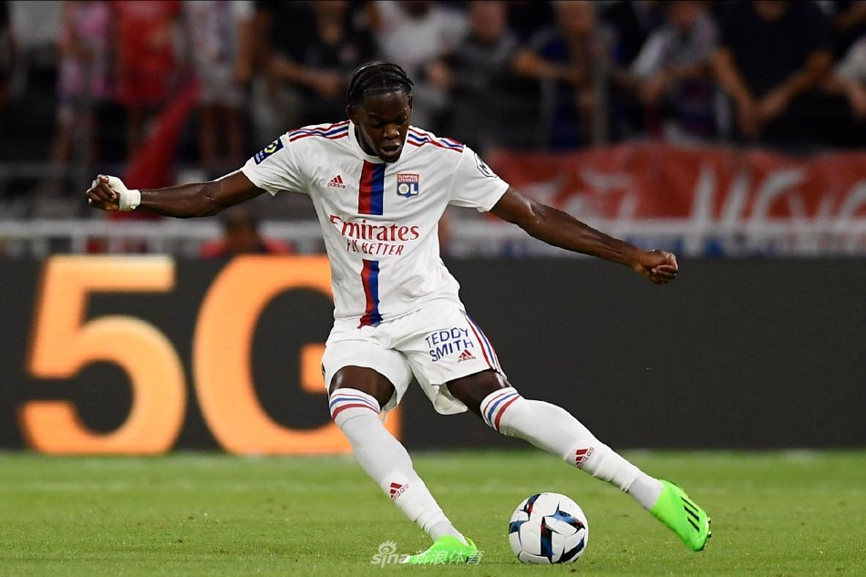 又能在防守 又能在防守