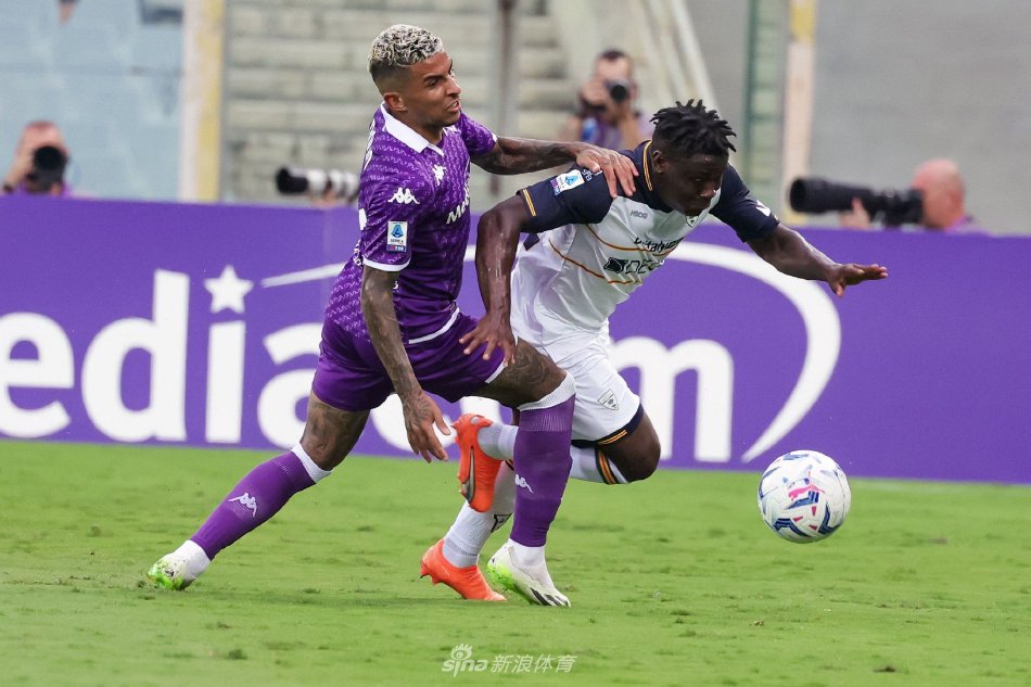 年龄证明以 年龄证明以